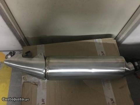 Escape Honda CBF 600 SA alterado