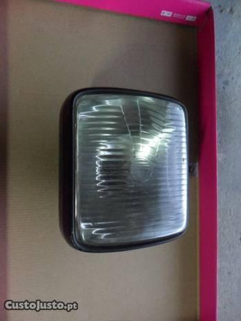 Farol famel xf 17 para clássicas