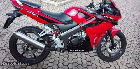 honda cbr 125 r - ano 2013