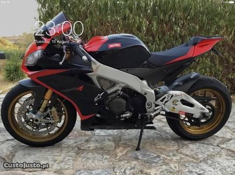 Aprilia rsv4 factory aprc