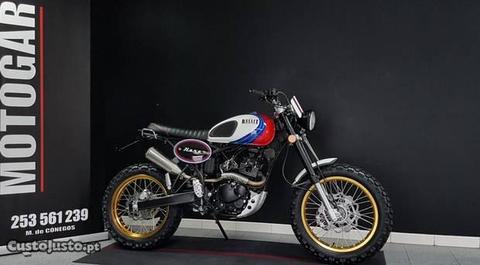 Bullit Hero 125 Scrambler