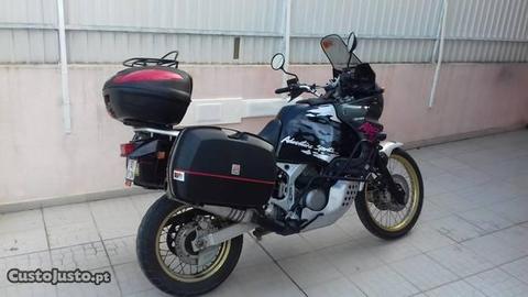 Africa Twin 750 RD7
