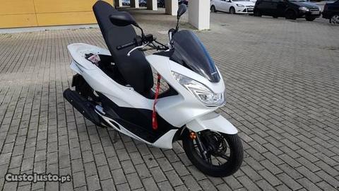 Honda pcx 2016