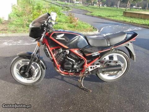 Honda VT 250 F anos 80