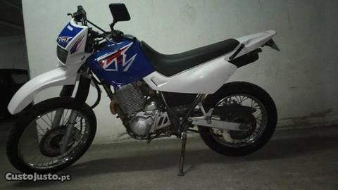 Yamaha XT 600 (1998) - BOM ESTADO