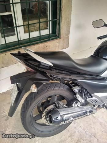 Suzuki Inazuma 250 Suzuki Inazuma 250