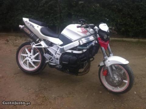 Honda vfr 750 rc36