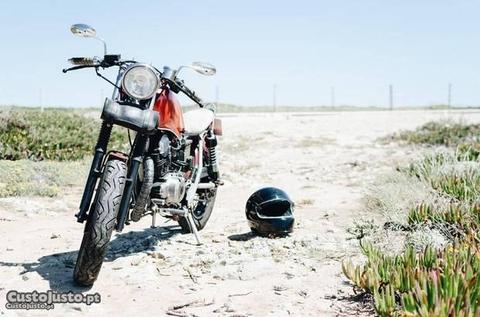 YAMAHA SR 125 Estilo Cafe Racer