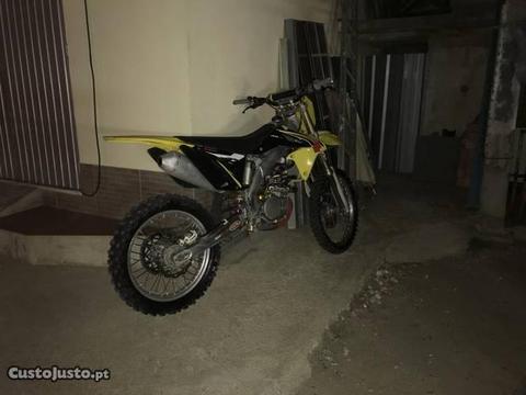 Rmz 250 matriculada 2011