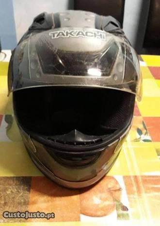 Capacete takachi