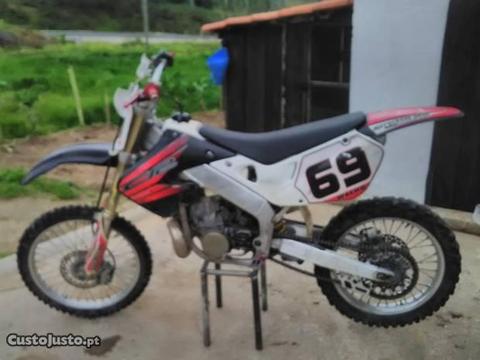 Honda cr 250