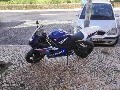 Suzuki GSXR 600 k4