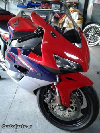 Honda cbr 1000rr