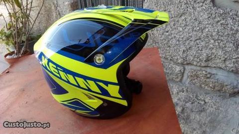 Capacete Lenny esta novo