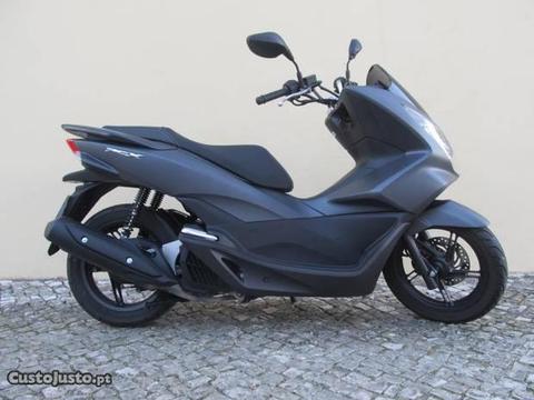 Honda PCX ( Excelente Estado )