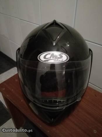 Capacete CMS impecável