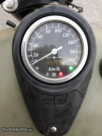 Susuki vl800 2002 com 46000km