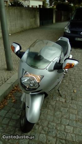 Honda cbr XX1100 164cv.(TROCA)