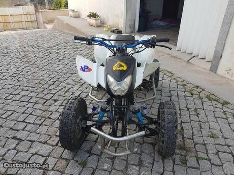 Moto 4 eagle 250 cc