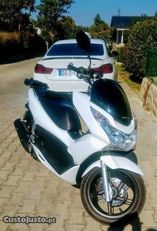 Honda 125 pcx imaculado