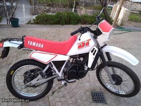 Motorizada Yamaha DT 50