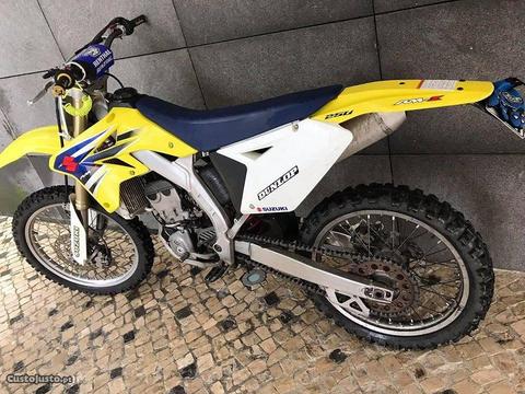 RMZ 250- Motocross