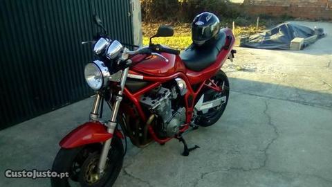 Suzuki Bandit 600