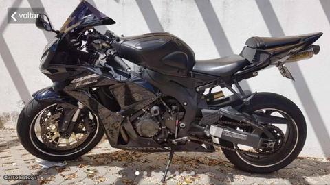 Honda CBR RR1000 (FireBlade) Honda CBR RR1000 (FireBlade)