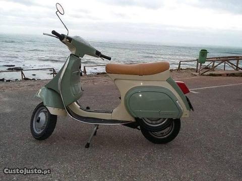 Vespa impecável