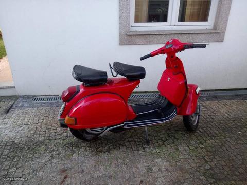 Vespa p 125x