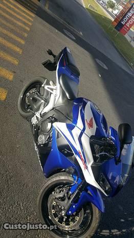 Honda cbr 600rr