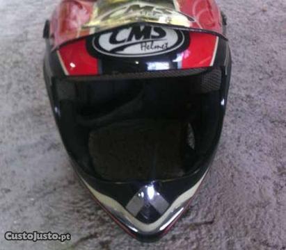 Capacete cms