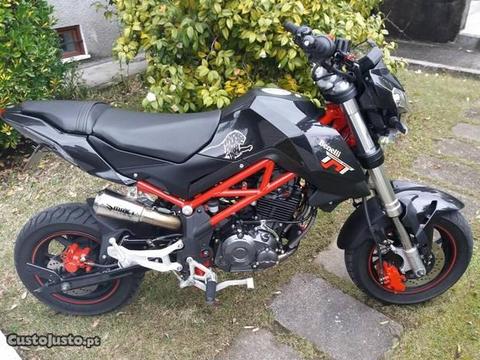 Benelli TNT 125 c/Extras