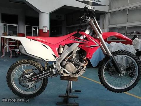 Honda crf250r injeção