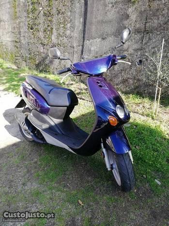 Yamaha Neos