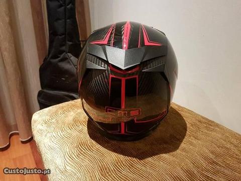 Capacete gtrs carbono +casaco dainese