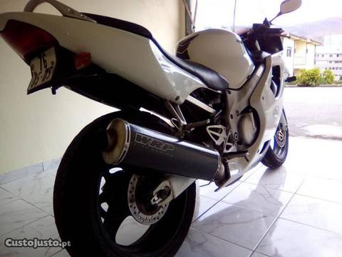 Moto Honda CBR 600 F425Km