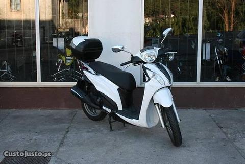 Kymco People 125 como nova