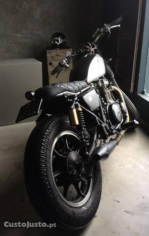 kawasaki kz440 cafe racer, brat style, scrambler