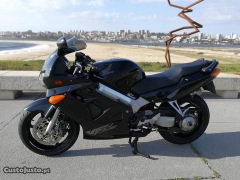 Honda VFR 800 fi