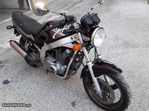 Suzuki GS 500