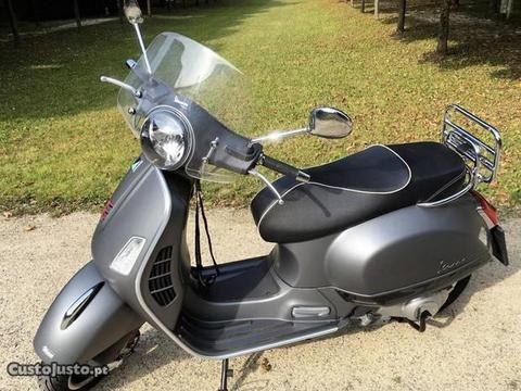 2015 Vespa 300 GTS