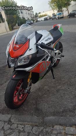 Aprilia rsv4 rf