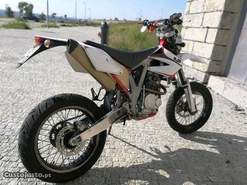 Ajp pr4 supermoto pro 125