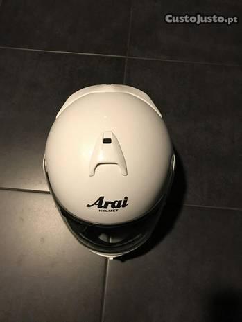 Capecete Arai M