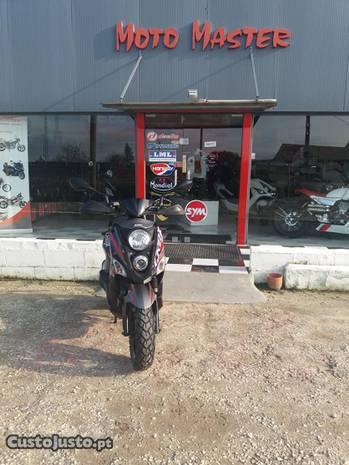 Sym Crox 50, 3 anos garantia, sem juros