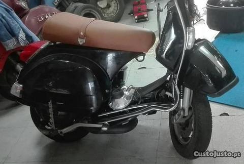 Vespa px 150 de 2006 acidentada