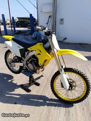 Suzuki rmz 250