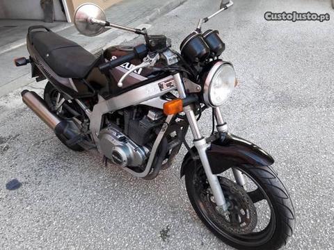 Suzuki GS 500