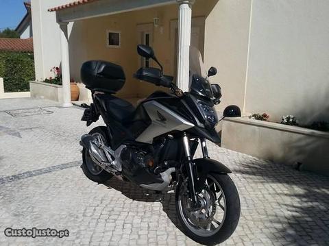 Honda NC750x 2016 com ABS